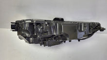 Laden Sie das Bild in den Galerie-Viewer, Frontscheinwerfer Audi A3 8Y0941035 LED Links Scheinwerfer Headlight