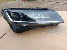 Laden Sie das Bild in den Galerie-Viewer, Frontscheinwerfer Skoda Superb III 3V1941016D Rechts Scheinwerfer Headlight SCH7904501797eb