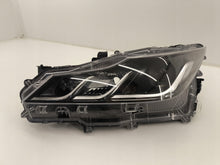 Laden Sie das Bild in den Galerie-Viewer, Frontscheinwerfer Toyota Corolla 81150-02T31-00 Links Scheinwerfer Headlight SCH5913895852wm