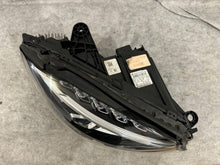 Laden Sie das Bild in den Galerie-Viewer, Frontscheinwerfer Mercedes-Benz W205 A2059062604 LED Rechts Headlight SCH9486924713ab