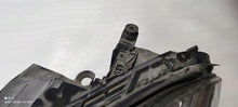 Laden Sie das Bild in den Galerie-Viewer, Frontscheinwerfer Mercedes-Benz A1669002800 Links Scheinwerfer Headlight SCH3821787205vz
