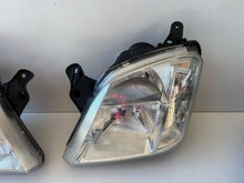 Laden Sie das Bild in den Galerie-Viewer, Frontscheinwerfer Opel Meriva A 93321052 93321053 Ein Stück (Rechts oder Links) SCH2234508035ob