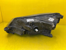 Laden Sie das Bild in den Galerie-Viewer, Frontscheinwerfer Skoda Superb III 3V1941016B Xenon Rechts Headlight SCH9030971402pa