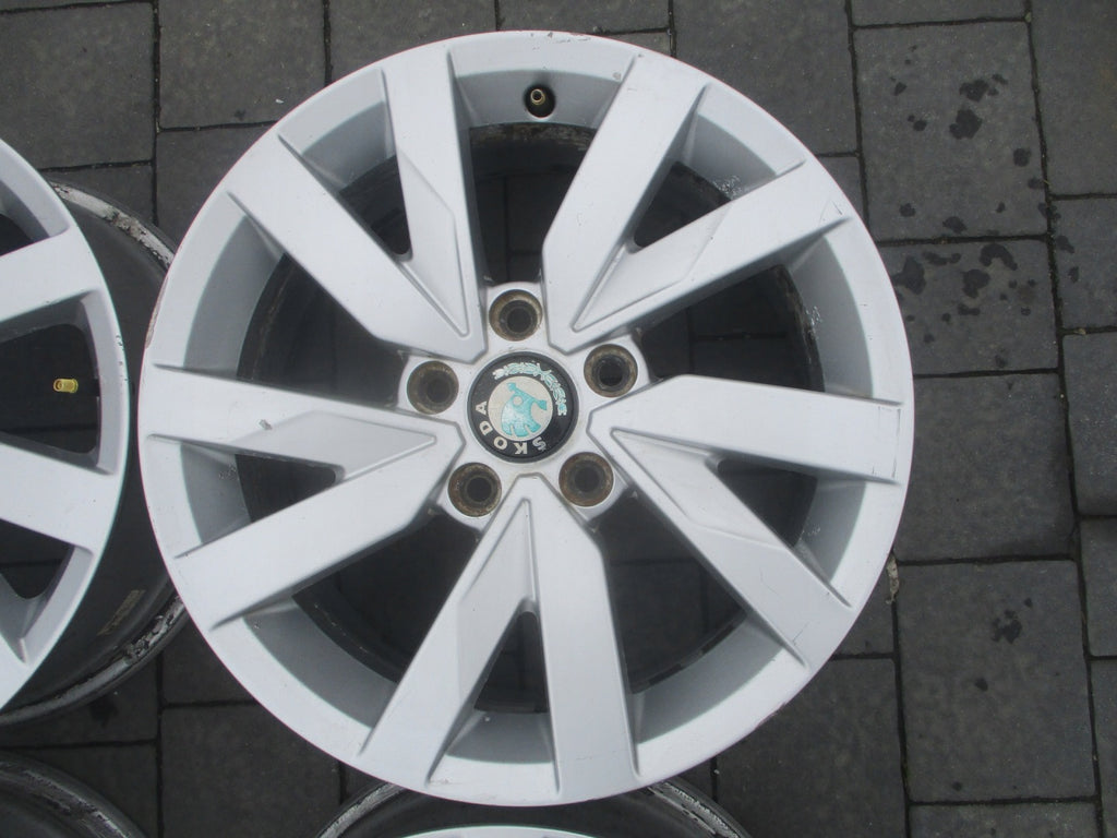 4x Alufelge 16 Zoll 6.5" 5x112 41ET Glanz Silber 3G0601025A Skoda I Rim Wheel FEL4936431459nv