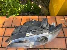 Load image into Gallery viewer, Frontscheinwerfer BMW 1 E87 7181289-06 Xenon Links Scheinwerfer Headlight SCH8916674700gi