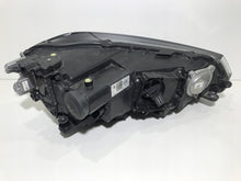 Laden Sie das Bild in den Galerie-Viewer, Frontscheinwerfer VW Sportsvan 517941082 LED Ein Stück (Rechts oder Links)