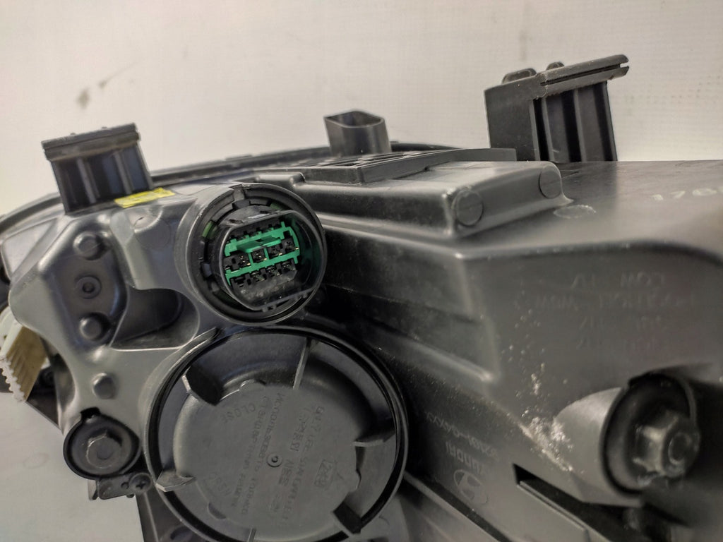 Frontscheinwerfer Hyundai I30 III 92101-G4020 Ein Stück (Rechts oder Links)