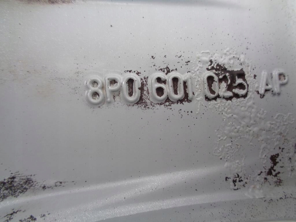 1x Alufelge 16 Zoll 6.5" 5x112 50ET Glanz Silber 8P0601025AP Audi A3 Rim Wheel