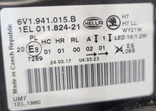 Laden Sie das Bild in den Galerie-Viewer, Frontscheinwerfer Skoda Fabia 6V1941015B LED Links Scheinwerfer Headlight