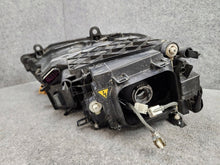 Laden Sie das Bild in den Galerie-Viewer, Frontscheinwerfer VW Touareg 7P1941033 Xenon Links Scheinwerfer Headlight SCH1381154822is