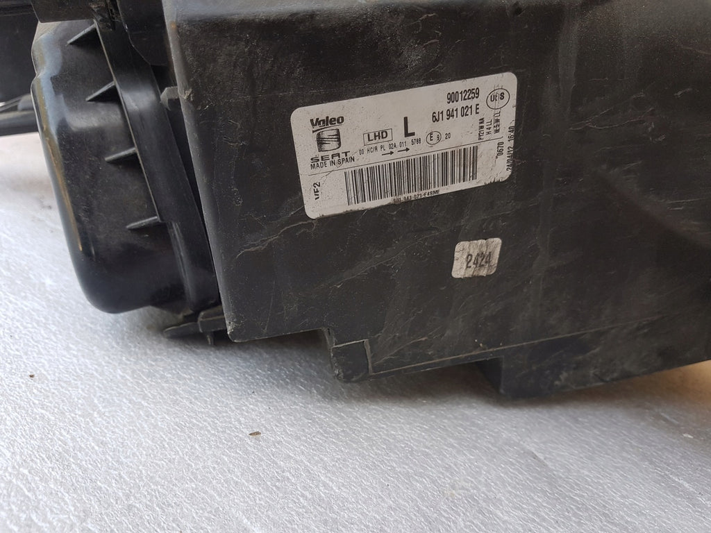 Frontscheinwerfer Seat Ibiza 6J1941021E Links Scheinwerfer Headlight