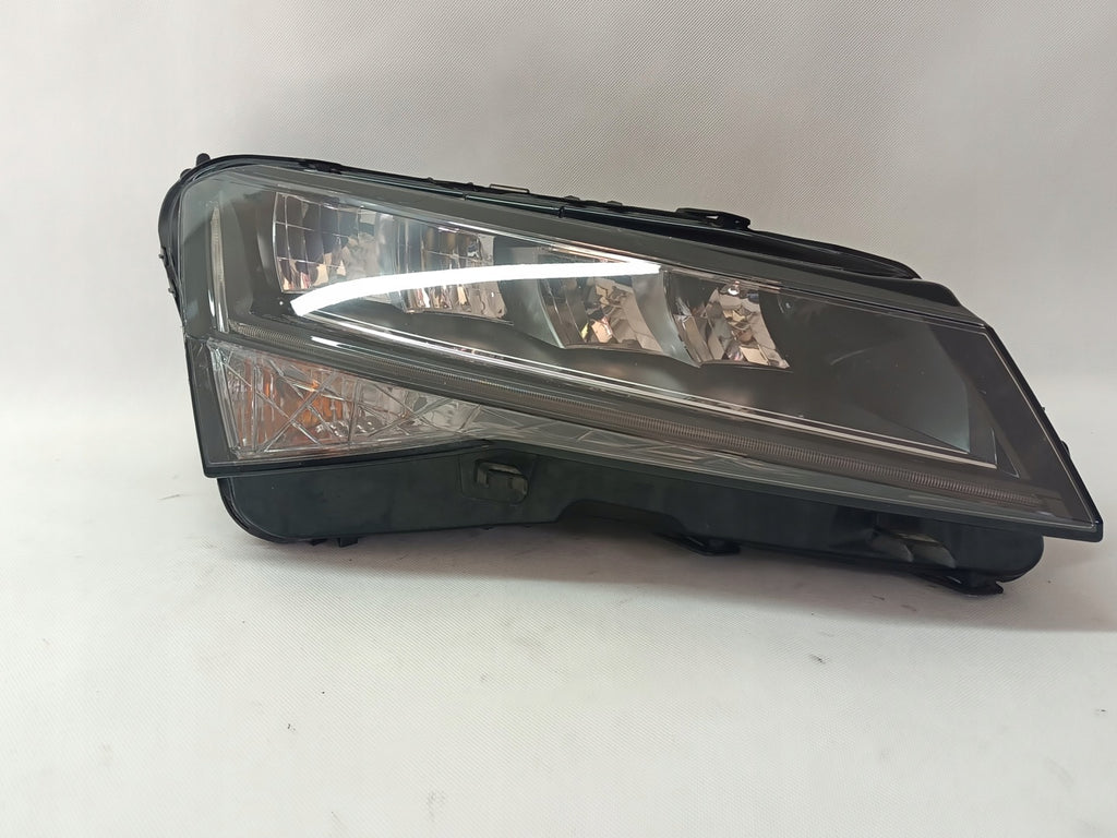 Frontscheinwerfer Skoda Superb Links Scheinwerfer Headlight SCH5293395405yy