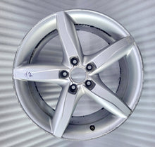 Load image into Gallery viewer, 1x Alufelge 18 Zoll 8.0&quot; 5x112 47ET Glanz Silber 8K0601025D Audi A4 Rim Wheel