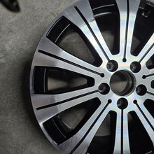 Laden Sie das Bild in den Galerie-Viewer, 1x Alufelge 18 Zoll 6.5" 5x114.3 44 5ET A2434010000 Mercedes-Benz Eqa Eqb FEL6137975015uv