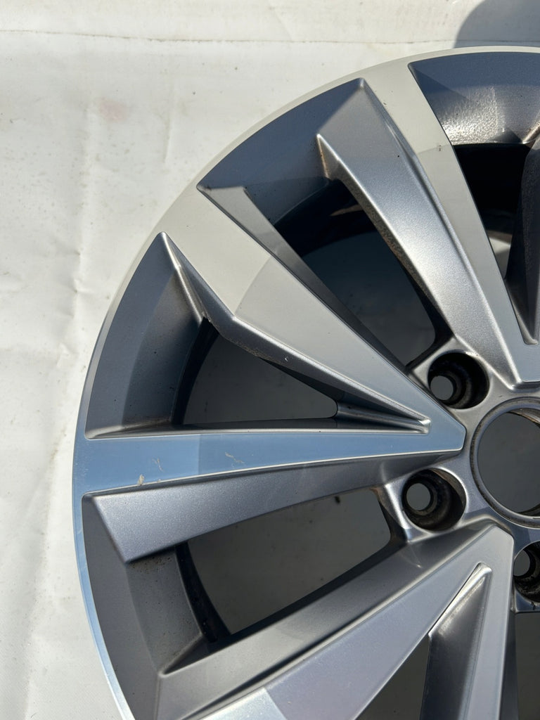 1x Alufelge 17 Zoll 7.0" 5x112 45ET Glanz 2GA601025K VW T-Roc Rim Wheel FEL2765796416cn