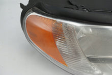 Laden Sie das Bild in den Galerie-Viewer, Frontscheinwerfer Volvo V70 I S80 Rechts Scheinwerfer Headlight SCH8873282044vv