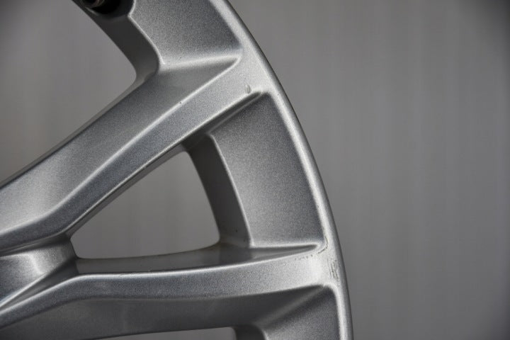 1x Alufelge 17 Zoll 7.0" 5x110 39ET Glanz Silber 13276735 Opel Astra H Zafira FEL4878502374jv