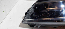 Laden Sie das Bild in den Galerie-Viewer, Frontscheinwerfer Skoda Superb III 3V1941015D LED Rechts Scheinwerfer Headlight