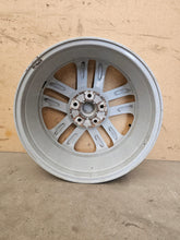 Load image into Gallery viewer, 1x Alufelge 17 Zoll 7.0&quot; 5x114.3 Nissan Juke F15 Rim Wheel