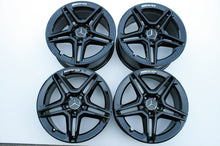 Laden Sie das Bild in den Galerie-Viewer, 4x Alufelge 18 Zoll 7.5" 5x112 44ET Glanz Schwarz A2054019500 Mercedes-Benz Vito FEL8998317033wt