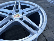 Laden Sie das Bild in den Galerie-Viewer, 1x Alufelge 19 Zoll 11.5&quot; 5x130 76ET 99136256000 Porsche Carrera Rim Wheel