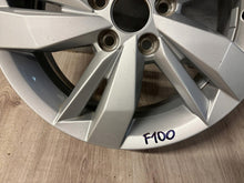 Load image into Gallery viewer, 1x Alufelge 15 Zoll 5.5" 5x112 40ET Glanz Silber 2G0601025N VW Polo Rim Wheel FEL5416158759nu