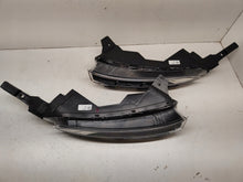 Load image into Gallery viewer, Frontscheinwerfer Hyundai Bayon 92207Q0600 Ein Stück (Rechts oder Links)