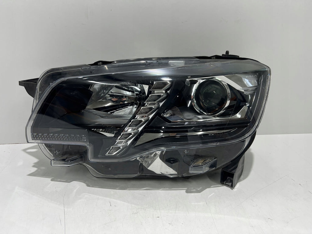 Frontscheinwerfer Peugeot Partner Rifter 90146217 LED Links Headlight SCH5885706808zk