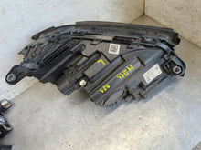 Laden Sie das Bild in den Galerie-Viewer, Frontscheinwerfer Mercedes-Benz W213 A2139064104 Links Scheinwerfer Headlight SCH3195449982nk