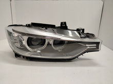 Laden Sie das Bild in den Galerie-Viewer, Frontscheinwerfer BMW F30 7314532 Xenon Rechts Scheinwerfer Headlight SCH7070485119nt