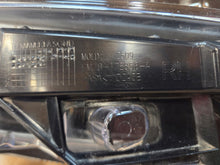 Laden Sie das Bild in den Galerie-Viewer, Frontscheinwerfer Ford S Max EM2B17E856 LED Rechts Scheinwerfer Headlight SCH3252249361ma