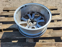 Laden Sie das Bild in den Galerie-Viewer, 1x Alufelge 18 Zoll 7.5&quot; 5x108 49ET 9671401880 Peugeot Rim Wheel