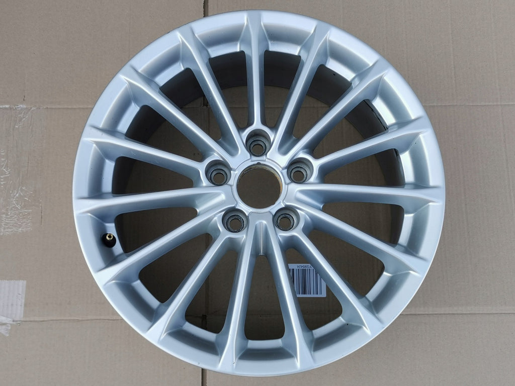1x Alufelge 17 Zoll 7.5" 5x112 51ET 8V0601025BN Audi A3 Rim Wheel