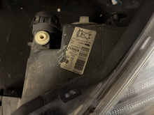 Load image into Gallery viewer, Frontscheinwerfer Renault Espace IV 8200394709 Xenon Links Headlight SCH4070229416xg