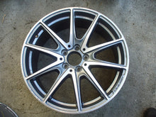 Laden Sie das Bild in den Galerie-Viewer, 1x Alufelge 19 Zoll 8.0" 5x112 43ET Glanz A2134017300 Mercedes-Benz W213 FEL2826113615sd