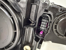 Laden Sie das Bild in den Galerie-Viewer, Frontscheinwerfer Skoda Octavia III 5E1941015C Links Scheinwerfer Headlight SCH2699496445we