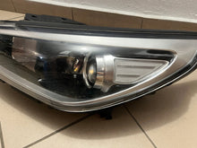 Laden Sie das Bild in den Galerie-Viewer, Frontscheinwerfer Hyundai I30 III Links Scheinwerfer Headlight SCH7929535886yy