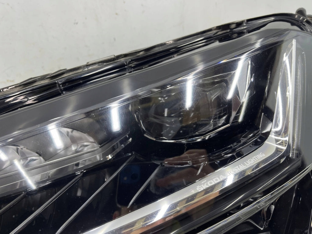 Frontscheinwerfer Skoda Superb III 3V1941015D LED Links Scheinwerfer Headlight SCH7996992776fb