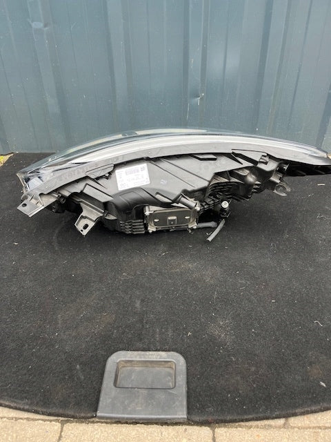 Frontscheinwerfer Renault Captur 260107244R Full LED Rechts Headlight SCH2732227336wt