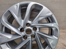 Load image into Gallery viewer, 1x Alufelge 18 Zoll 7.5" 5x114.3 39ET Glanz Silber 403006653R Renault Espace FEL2755257328ri