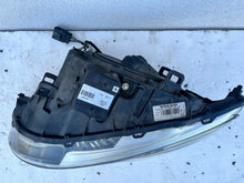 Load image into Gallery viewer, Frontscheinwerfer Volvo V60 I S60 31420108 Xenon Links Scheinwerfer Headlight SCH9312724970nl