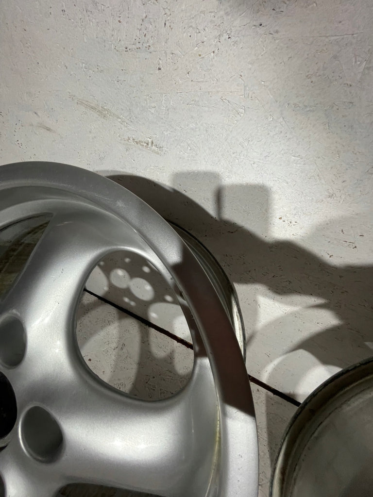 1x Alufelge 18 Zoll 7.5" 5x130 50ET 99336213406 Porsche 993 Rim Wheel FEL9488604878yq