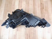 Laden Sie das Bild in den Galerie-Viewer, Frontscheinwerfer Mazda 3 BHR251030 Xenon Rechts Scheinwerfer Headlight SCH2245009622xu