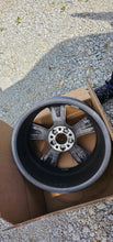 Laden Sie das Bild in den Galerie-Viewer, 1x Alufelge 17 Zoll 7.0" 5x112 48 5ET A2054010800 Mercedes-Benz Rim Wheel FEL9615364645om