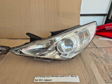 Laden Sie das Bild in den Galerie-Viewer, Frontscheinwerfer Hyundai Sonata 92102-3Q000 92101-3Q000 Ein Satz Headlight SCH7959119484bu