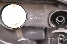 Laden Sie das Bild in den Galerie-Viewer, Frontscheinwerfer Toyota 1256871569 Links Scheinwerfer Headlight SCH2911723995tu