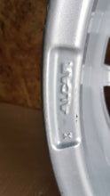 Load image into Gallery viewer, 1x Alufelge 17 Zoll 7.0&quot; 5x114.3 53ET Kia Proceed Rim Wheel