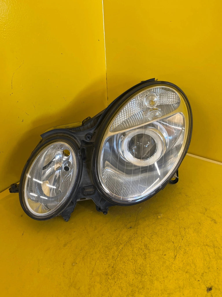 Frontscheinwerfer Mercedes-Benz W211 A2118201361KZ Xenon Links Headlight SCH8075692325sz