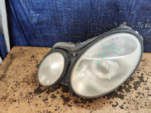 Load image into Gallery viewer, Frontscheinwerfer Mercedes-Benz W211 Links Scheinwerfer Headlight SCH4679150943bs