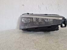 Laden Sie das Bild in den Galerie-Viewer, Frontscheinwerfer Skoda Scala 657941016A LED Rechts Scheinwerfer Headlight SCH9305188199bl